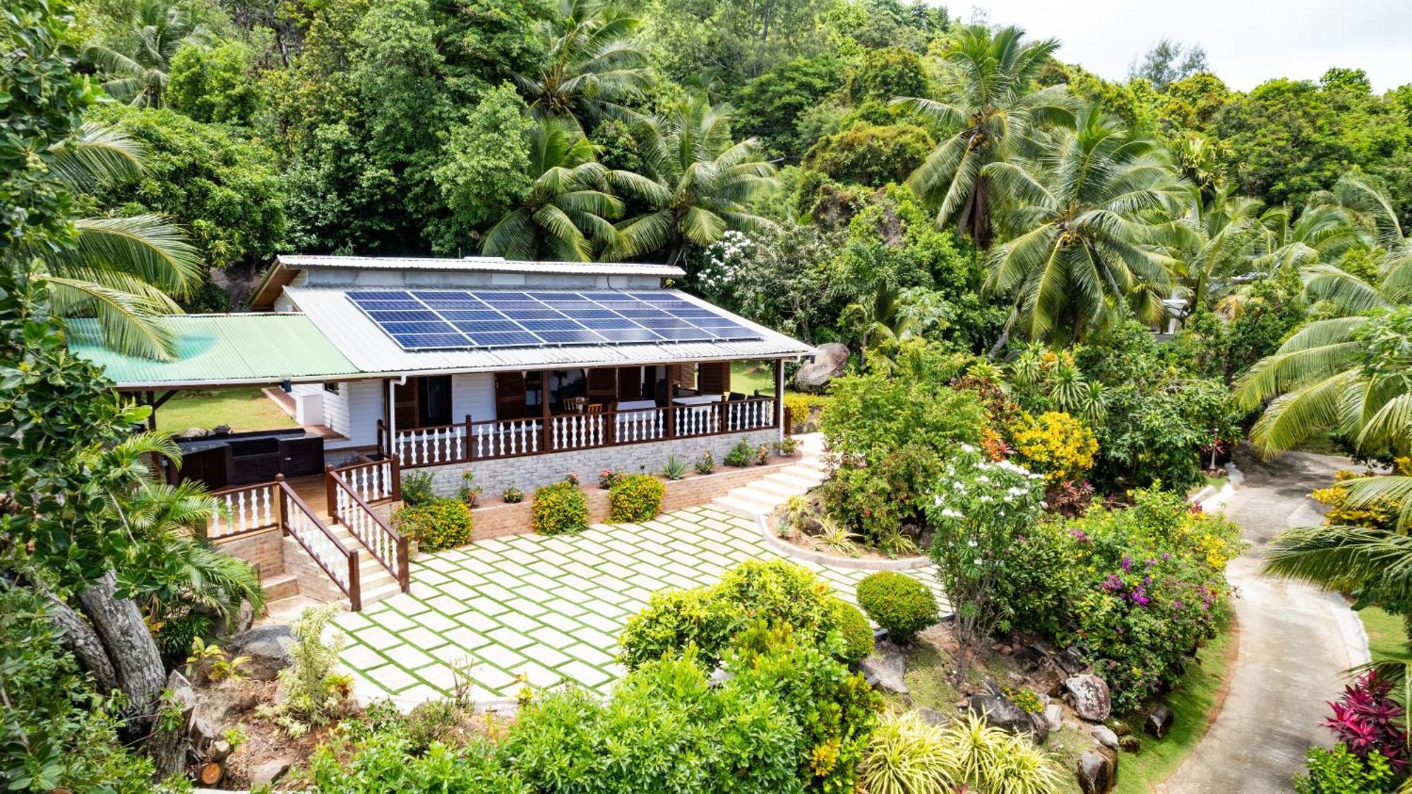 Chalets Cote Mer Baie Sainte Anne Bagian luar foto